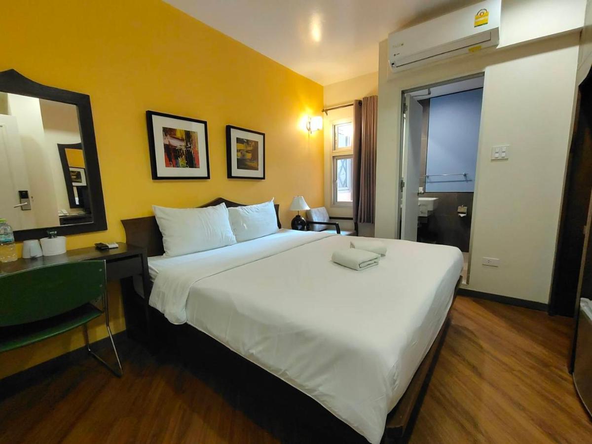 Vinary Hotel Sukhumvit 曼谷 外观 照片