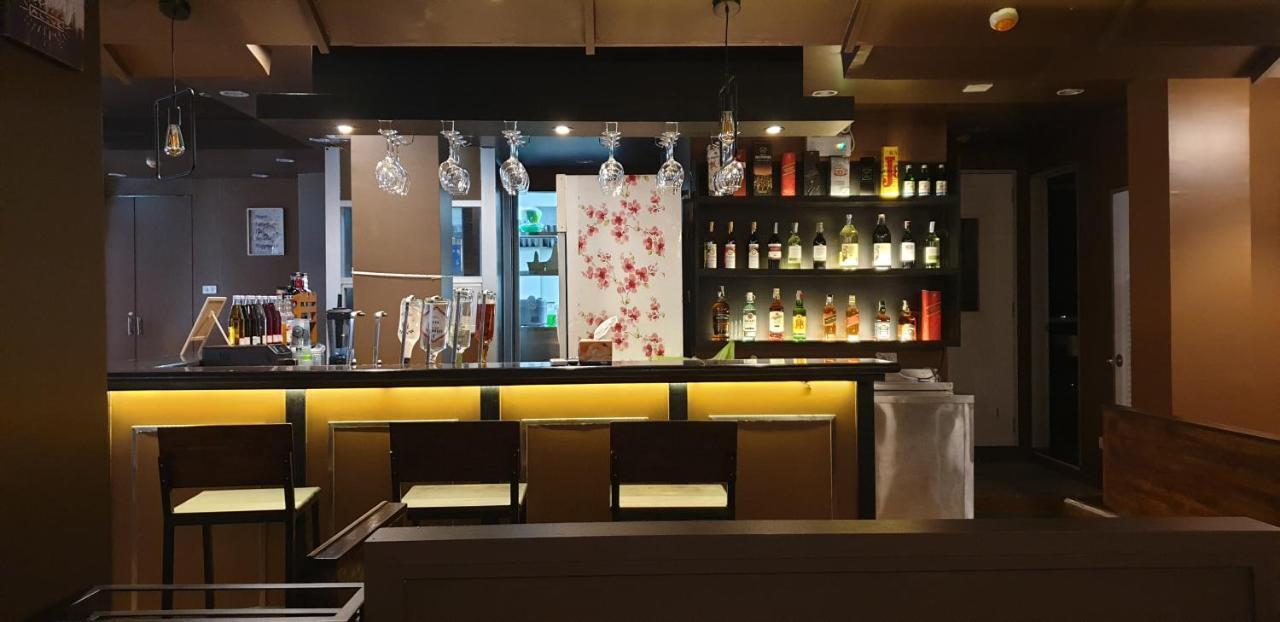 Vinary Hotel Sukhumvit 曼谷 外观 照片